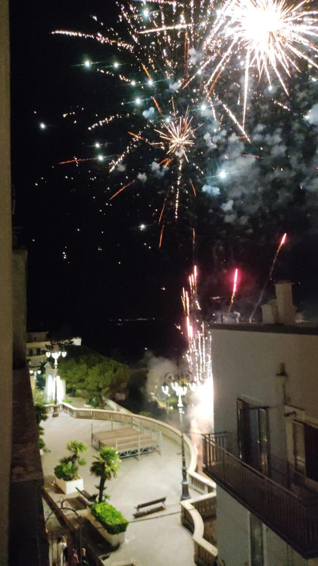 Dimora Storica Alla Rotonda Mottola Exterior foto